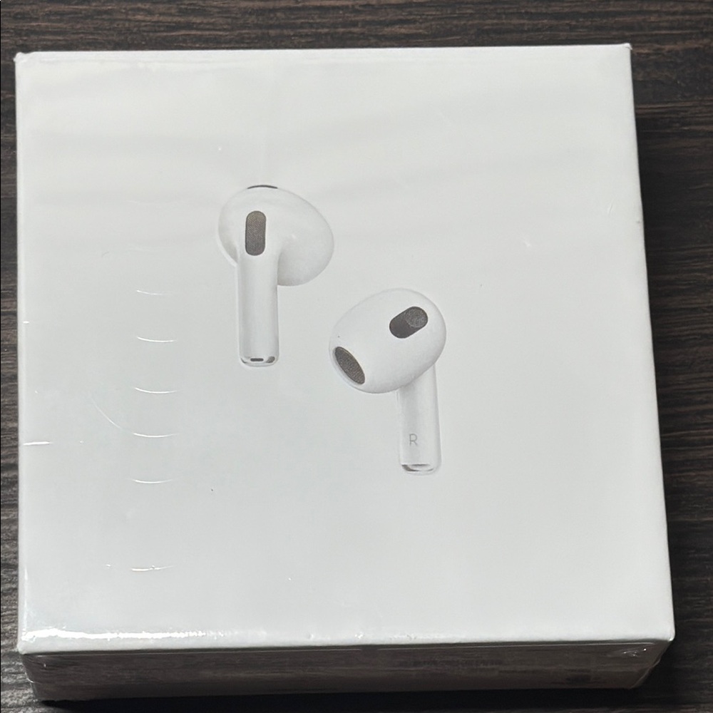 Apple AirPods Wireless Earbuds - White